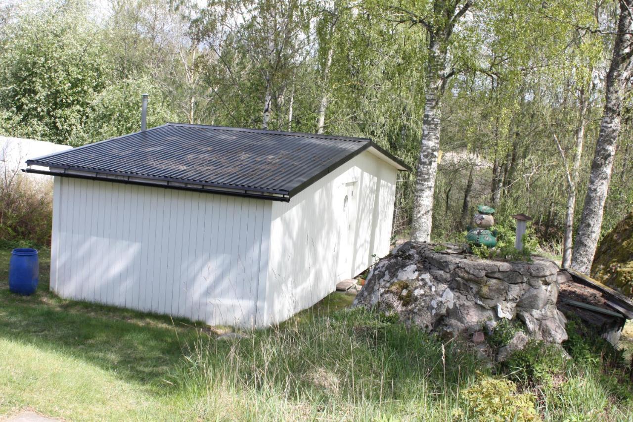 The Little Swedish Stuga Holo  Luaran gambar